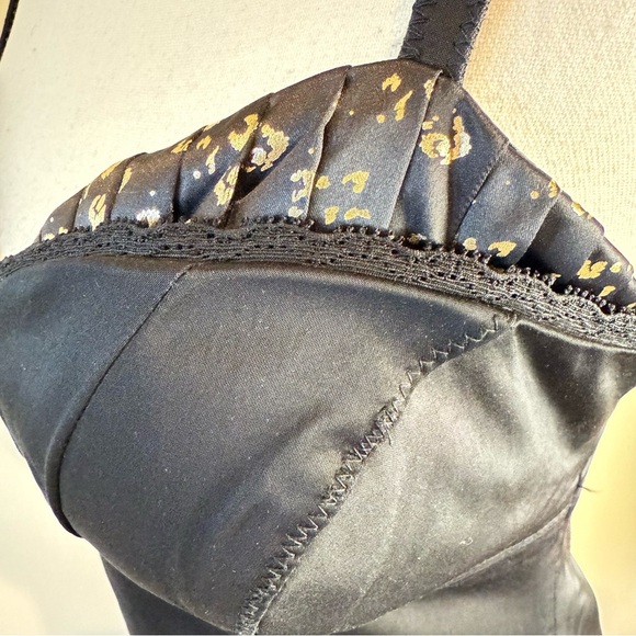 Guess Cocktail Mini Dress Black Sweetheart Neckline Gold Trim on Bodice and Hem - Picture 3 of 15